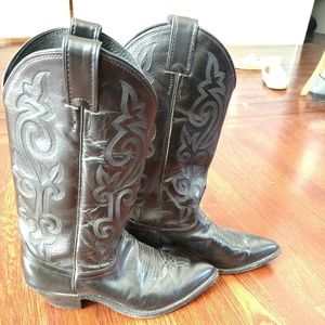 Justin cowboy boots 8B black